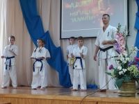 Школа карате с показательным выступлением в 19 -й школе Минска
