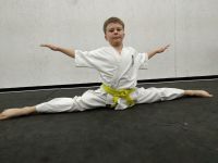 Конкурс на лучший шпагат