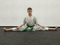 Конкурс на лучший шпагат