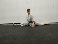 Конкурс на лучший шпагат