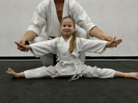 Конкурс на лучший шпагат