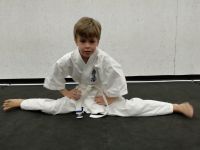 Конкурс на лучший шпагат