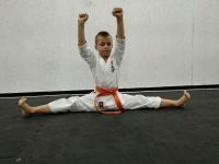 Конкурс на лучший шпагат