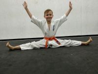 Конкурс на лучший шпагат