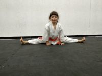 Конкурс на лучший шпагат