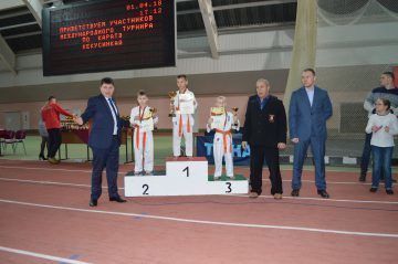 Участвовать в соревнованиях обязательно