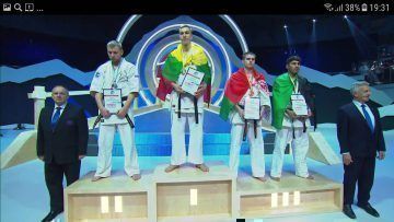 Участвовать в соревнованиях обязательно