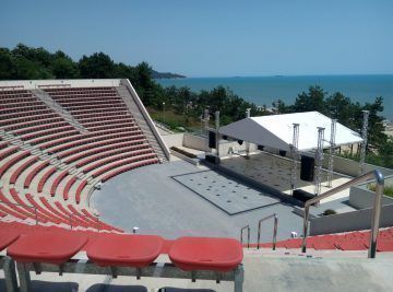 Участвовать в соревнованиях обязательно