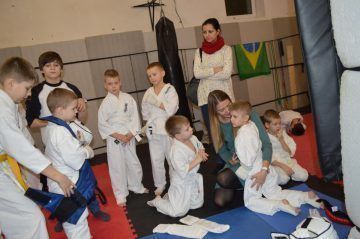 Участвовать в соревнованиях обязательно