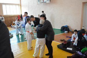 Участвовать в соревнованиях обязательно