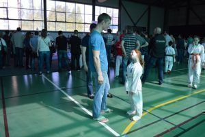 Участвовать в соревнованиях обязательно