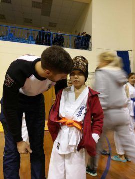 Участвовать в соревнованиях обязательно