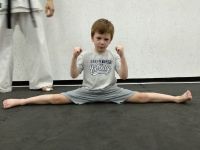 Конкурс на лучший шпагат